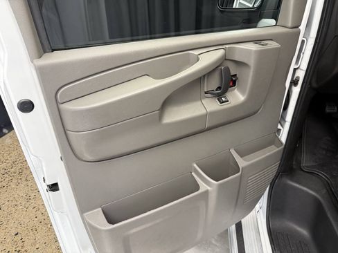 Used 2013 Chevrolet Express 3500 LT w/ LT Preferred Equipment Group RWD image 13