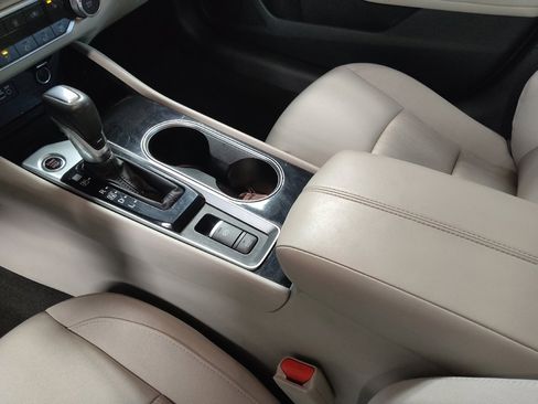 Used 2022 Nissan Altima 2.5 SV w/ SV Premium Package image 26