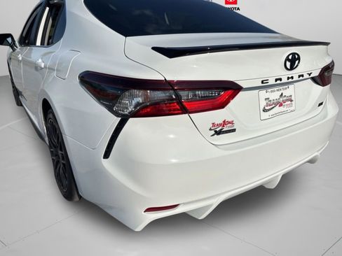 Used 2024 Toyota Camry SE image 38