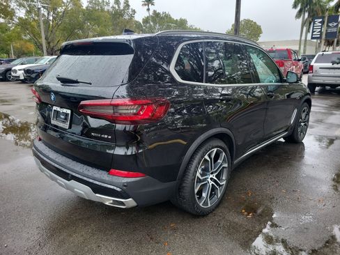 Used 2023 BMW X5 xDrive45e image 4