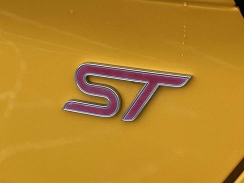 Used 2015 Ford Focus ST FWD image 8