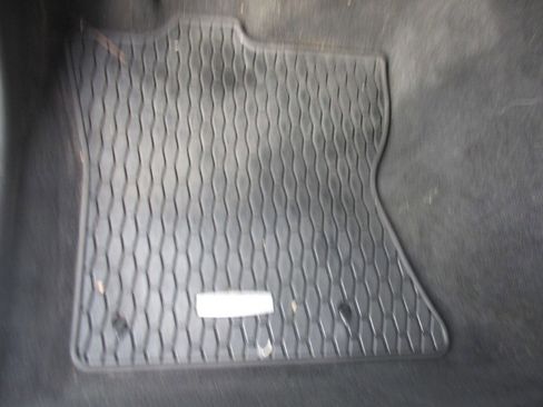 Used 2019 Jaguar F-PACE Premium image 37