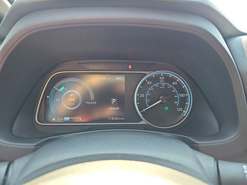 Used 2025 Nissan Leaf S FWD image 16