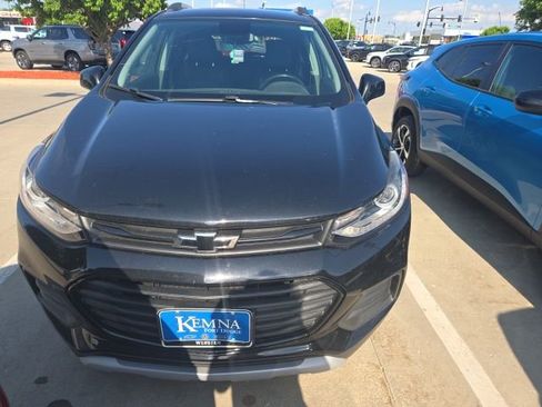 Used 2019 Chevrolet Trax LT w/ Redline Edition AWD/4WD image 5