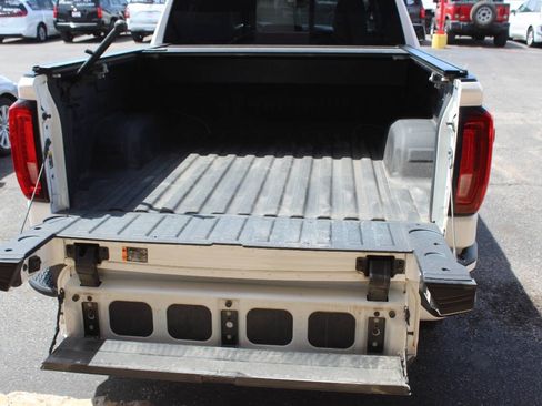 Used 2021 GMC Sierra 1500 AT4 w/ AT4 Premium Package AWD/4WD image 14