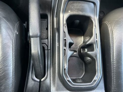 Used 2019 Jeep Wrangler Unlimited Rubicon w/ Dual Top Group AWD/4WD image 36