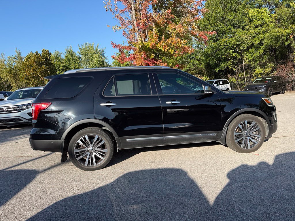 Used 2017 Ford Explorer Platinum AWD/4WD image 5