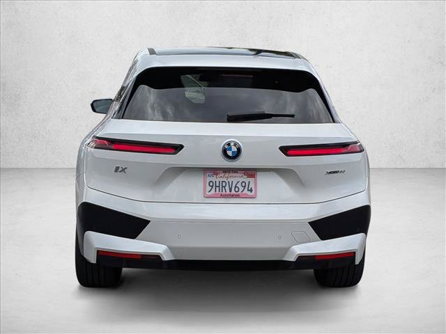Used 2024 BMW iX xDrive50 w/ Sport Package AWD/4WD image 8