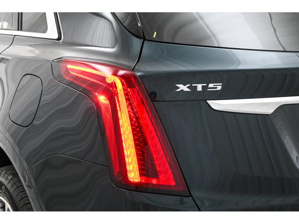 Used 2025 Cadillac XT5 Premium Luxury AWD/4WD image 24