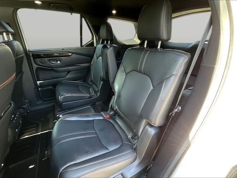 Used 2025 Honda Pilot TrailSport image 20