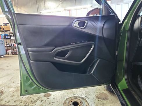 Used 2020 Kia Soul EX image 18
