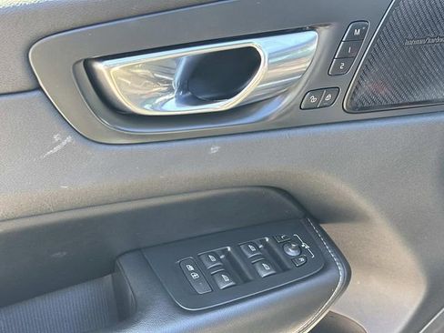 Used 2021 Volvo XC60 T5 Inscription AWD/4WD image 16