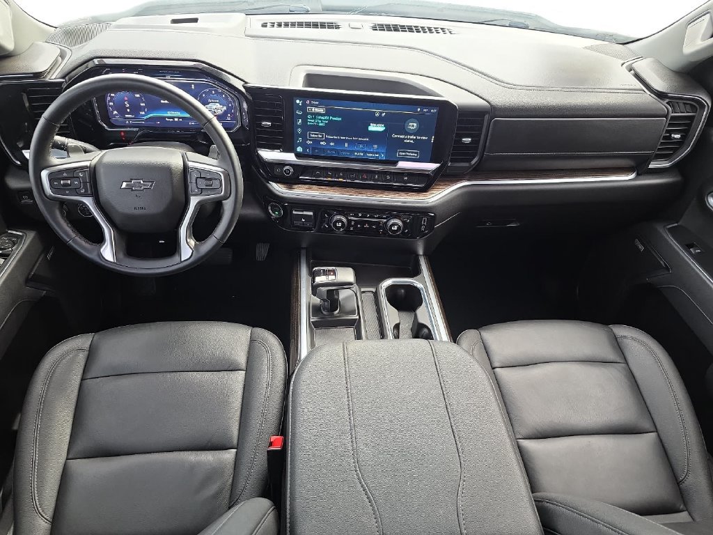 Used 2025 Chevrolet Silverado 1500 RST AWD/4WD image 11