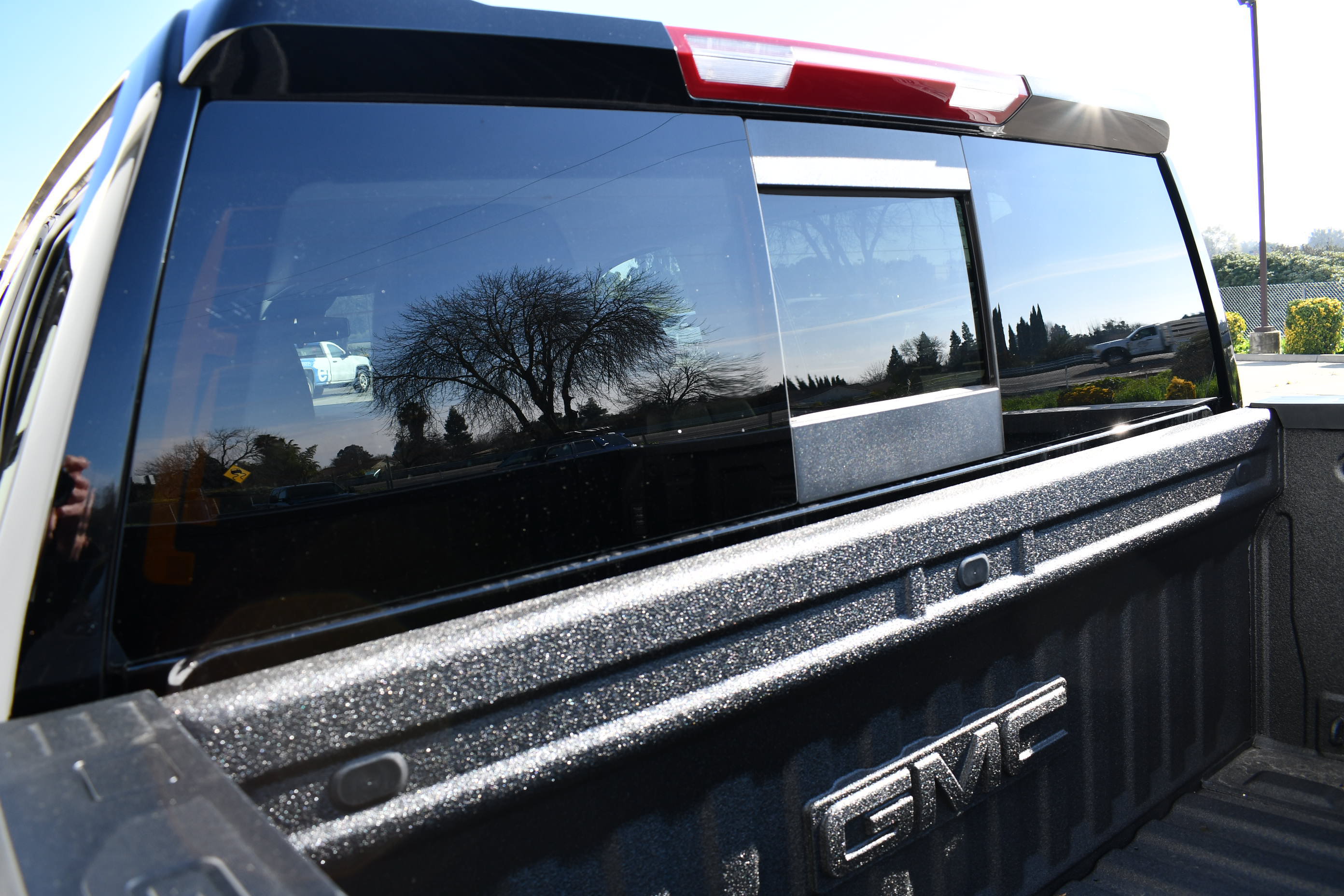 Used 2026 GMC Sierra 1500 SLE w/ Preferred Package AWD/4WD image 6