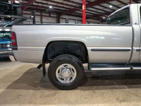 Used 1998 Dodge Ram 2500 Truck 4x4 Quad Cab image 9