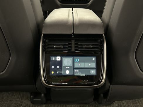 Used 2023 Rivian R1T Adventure AWD/4WD image 30