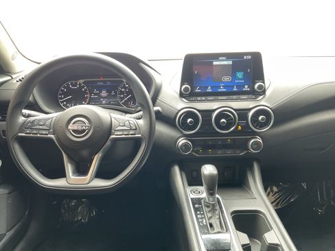 Used 2025 Nissan Sentra SV FWD image 11