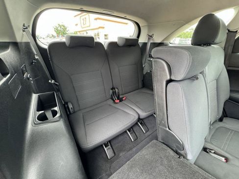 Used 2019 Kia Sorento L FWD image 11