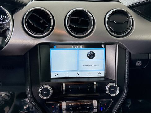 Used 2018 Ford Mustang Premium image 18