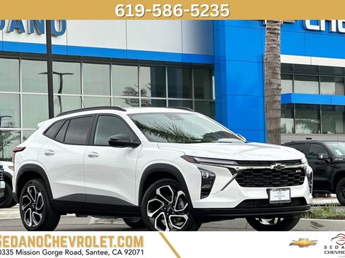 New 2026 Chevrolet Trax RS w/ Sunroof Package FWD image 1