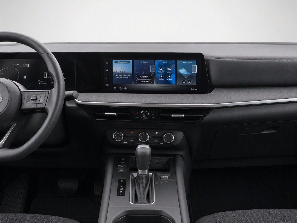 Used 2026 Nissan Kicks S FWD image 24