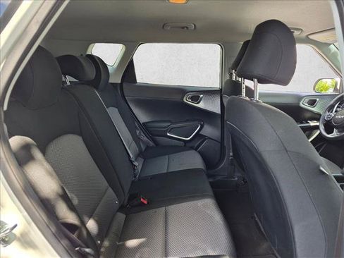 Used 2024 Kia Soul LX w/ Option Group 015 FWD image 18