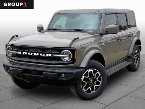 New 2026 Ford Bronco Outer Banks AWD/4WD image 1