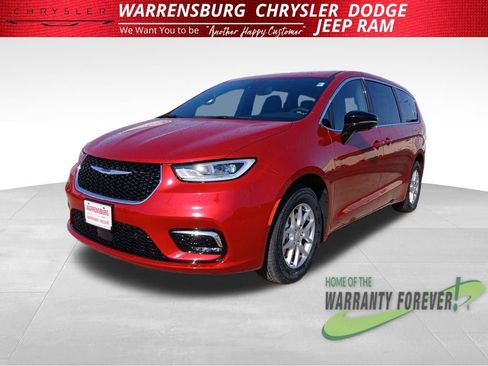 New 2026 Chrysler Pacifica Select image 8