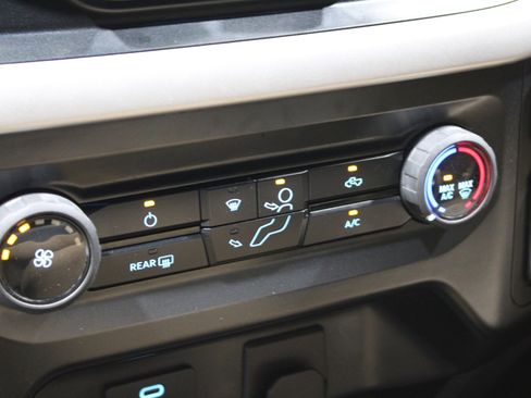 Used 2023 Ford F150 XLT RWD image 16