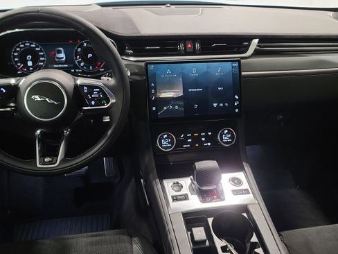 New 2026 Jaguar F-PACE SVR 575 Edition image 5