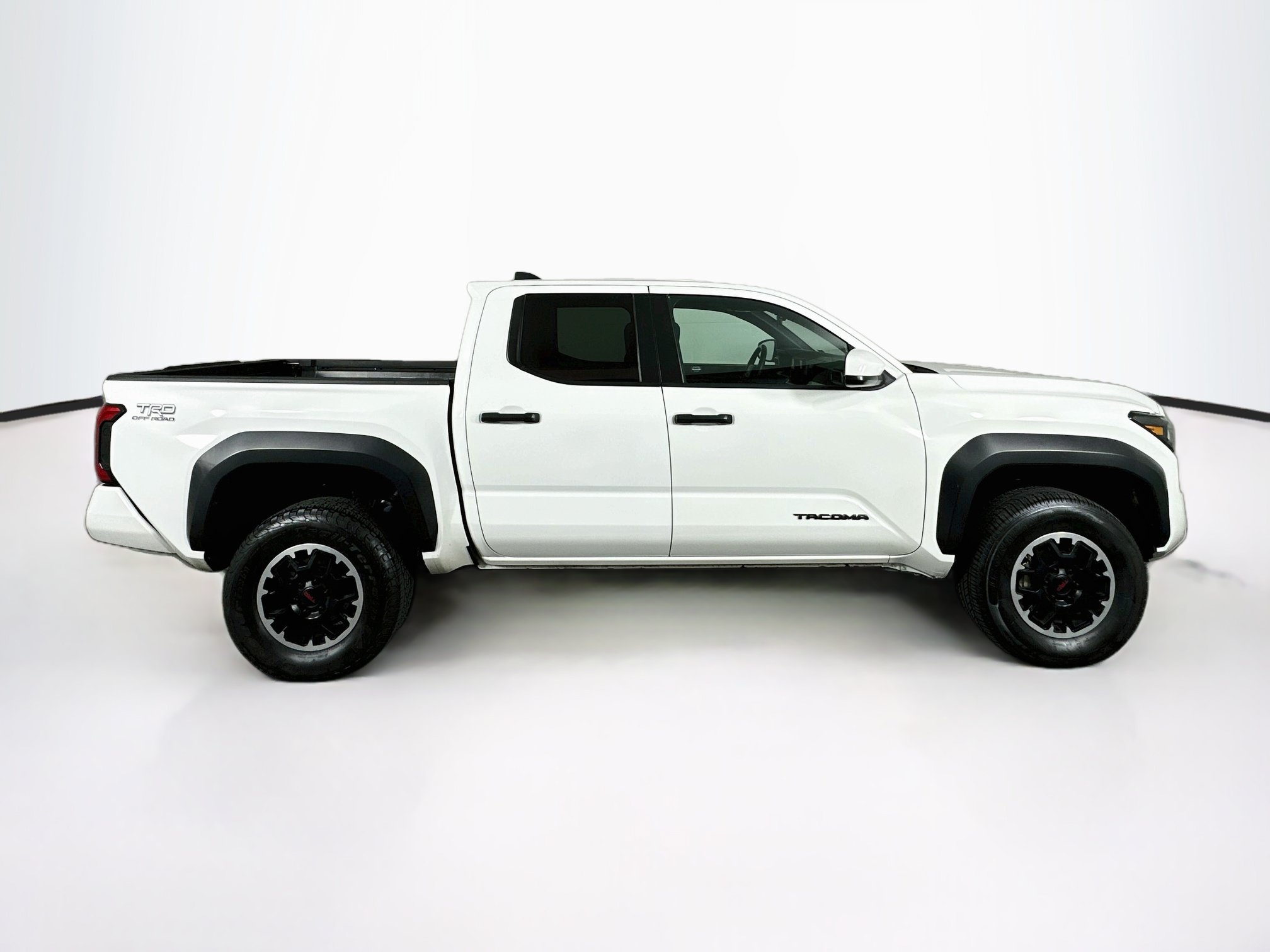 Used 2024 Toyota Tacoma TRD Off-Road AWD/4WD image 10