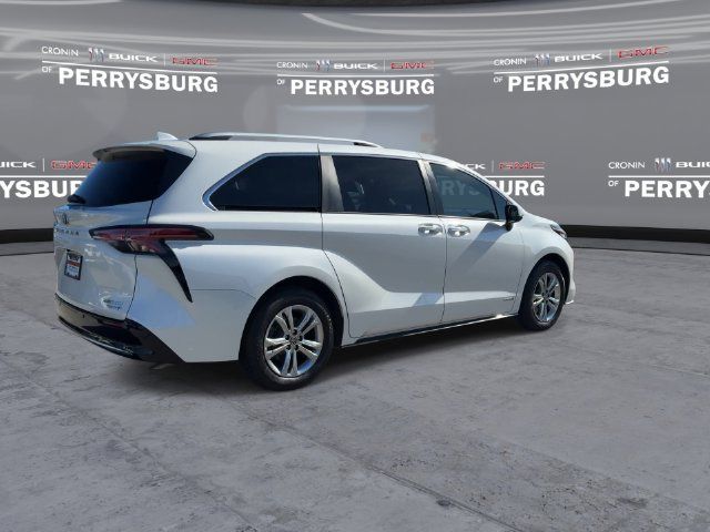 Used 2021 Toyota Sienna Platinum AWD/4WD image 8