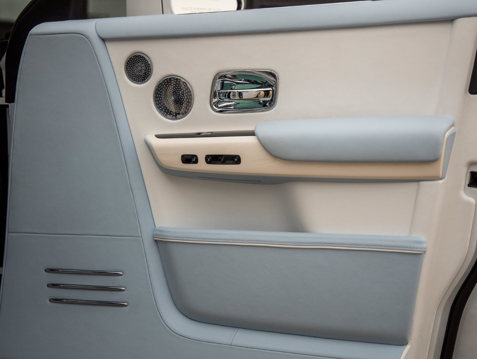 Used 2023 Rolls-Royce Phantom Extended Wheelbase w/ Leather Finishing Pack RWD image 61