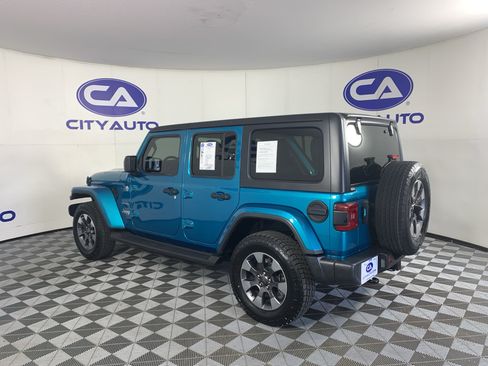 Used 2020 Jeep Wrangler Unlimited Sahara w/ Dual Top Group AWD/4WD image 5