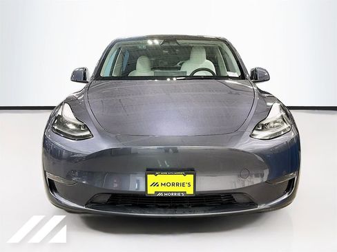 Used 2023 Tesla Model Y Long Range image 2