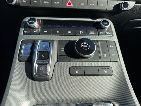 Used 2025 Hyundai Palisade SEL FWD image 20