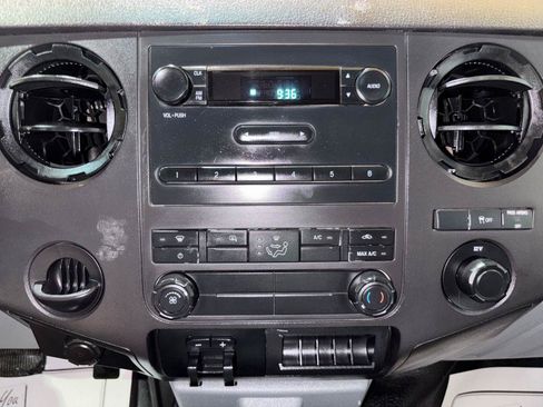 Used 2013 Ford F250 XL w/ PWR Equipment Group RWD image 19