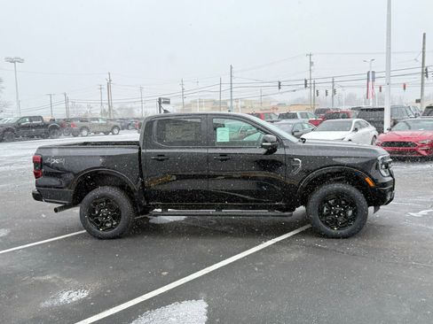 New 2025 Ford Ranger Lariat w/ Black Appearance Package image 7