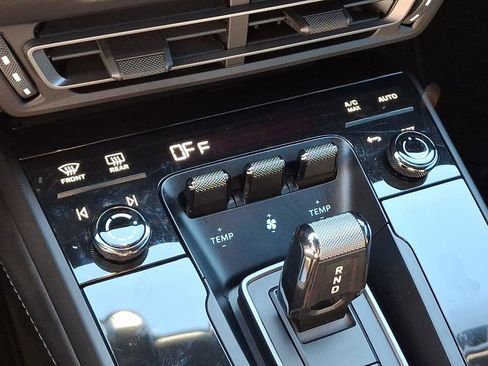 Used 2022 Porsche 911 Carrera 4 GTS image 16