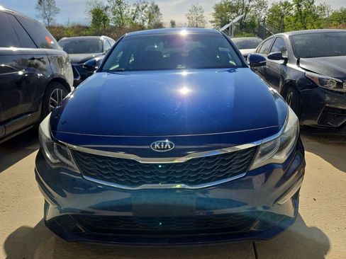 Used 2019 Kia Optima LX FWD image 2