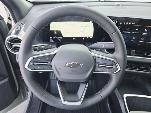 New 2026 Chevrolet Equinox LT w/ Midnight Edition AWD/4WD image 15