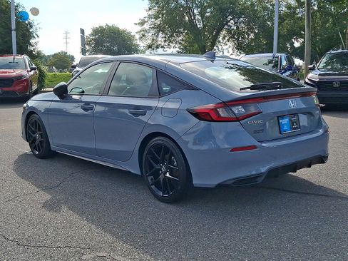 Used 2024 Honda Civic Sport image 4