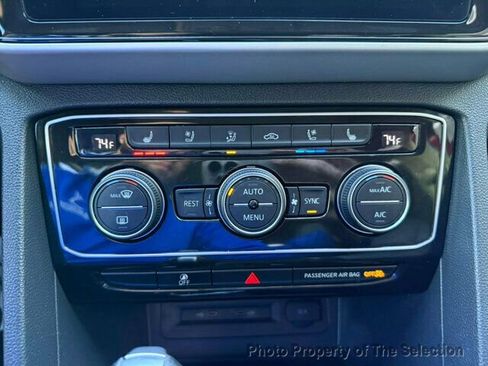 Used 2021 Volkswagen Atlas SEL Premium image 30