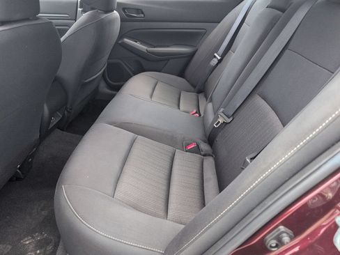 Used 2025 Nissan Altima 2.5 SV FWD image 27