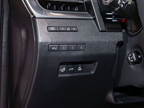Used 2024 Lexus GX 550 AWD/4WD image 17