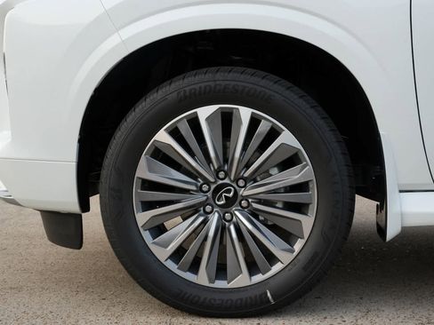 New 2026 INFINITI QX80 Luxe image 26