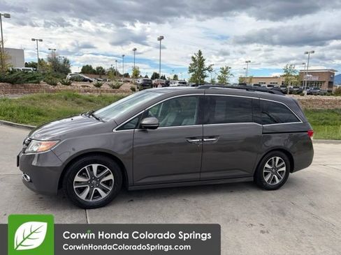 Used 2016 Honda Odyssey Touring Elite image 8