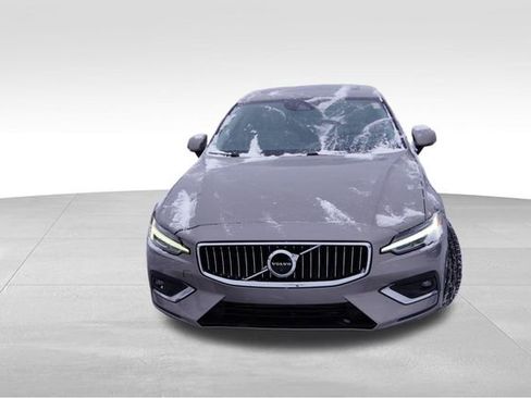 Used 2019 Volvo S60 T6 Inscription image 13