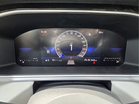 New 2026 Volkswagen Taos SE FWD image 31
