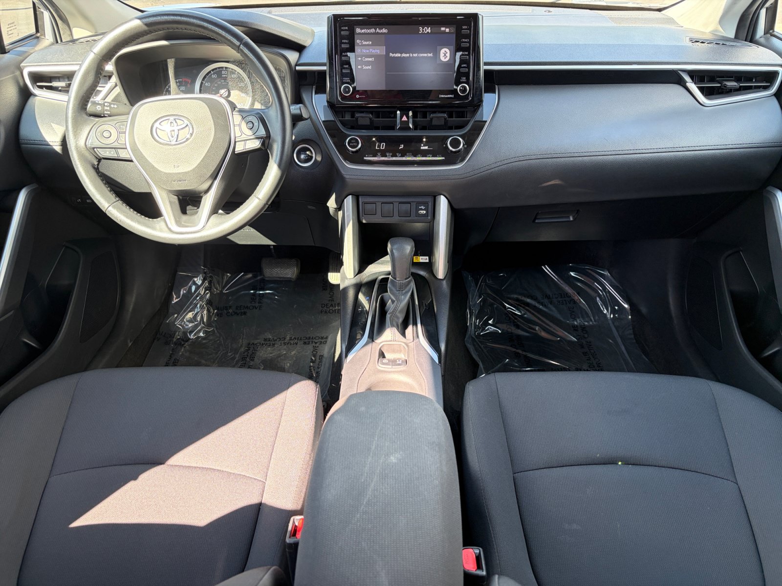Used 2022 Toyota Corolla Cross LE AWD/4WD image 23
